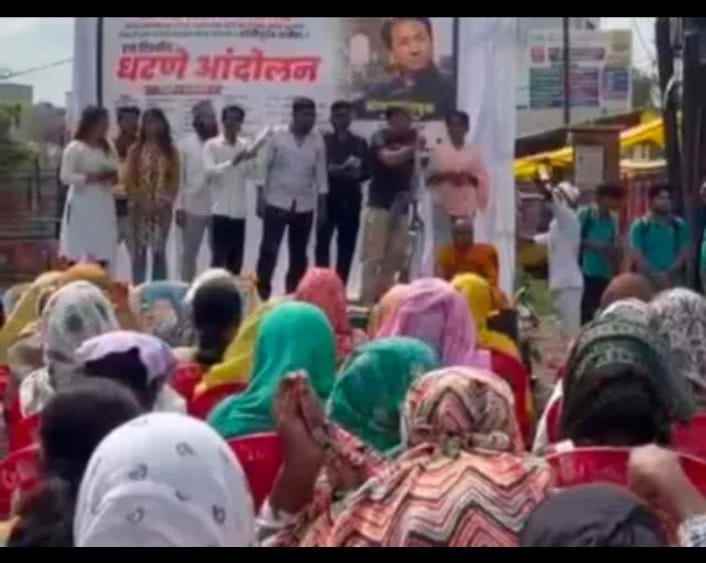 सोनम वांगचुक यांच्या समर्थनार्थ बल्लारपूरात विद्यार्थ्यांचे धरणे आंदोलन